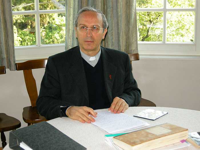 der Generalobere des Kamillianerordens Pater Dr. Renato Salvatore