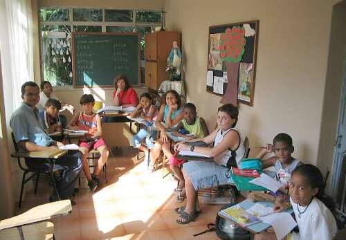 Alphabetisierung in der Pfarre.